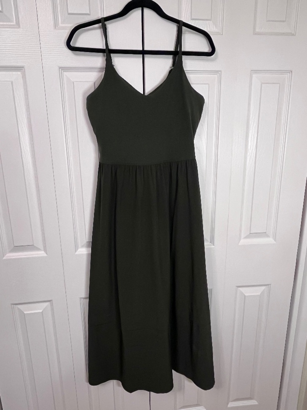 Athleta Elation V-Neck Hybrid Dress - Picture 2 of 6